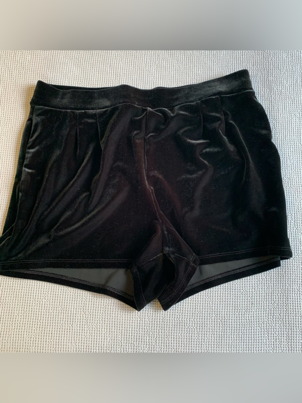 Express Black Velvet High Rise Shorts Medium Whisygoth Festival Night Out